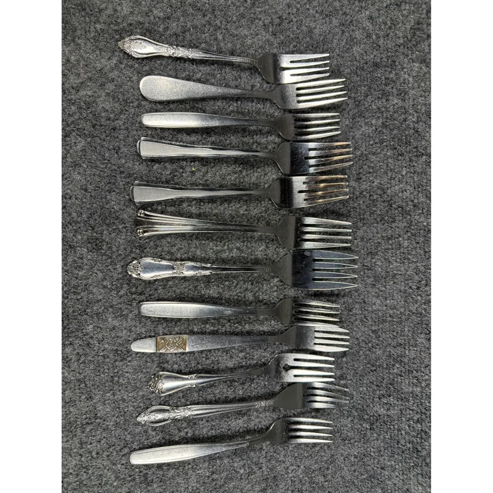 Mixed Lot 12 Stainless Steel Forks Mismatched Flatware Dinner Salad‎ Silverware